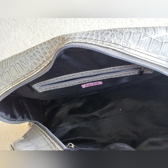 Kate Hill Gray Crocodile-Embossed Faux Leather Women's HandBag - Picture 10 of 15